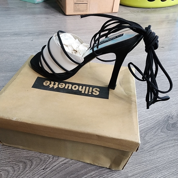 Nancy Style-05 - Picture 4 of 5